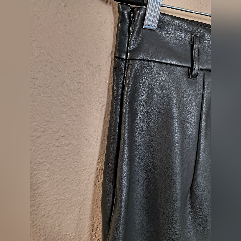 Express Sz 4 Elegant Black Skirt - Picture 4 of 8